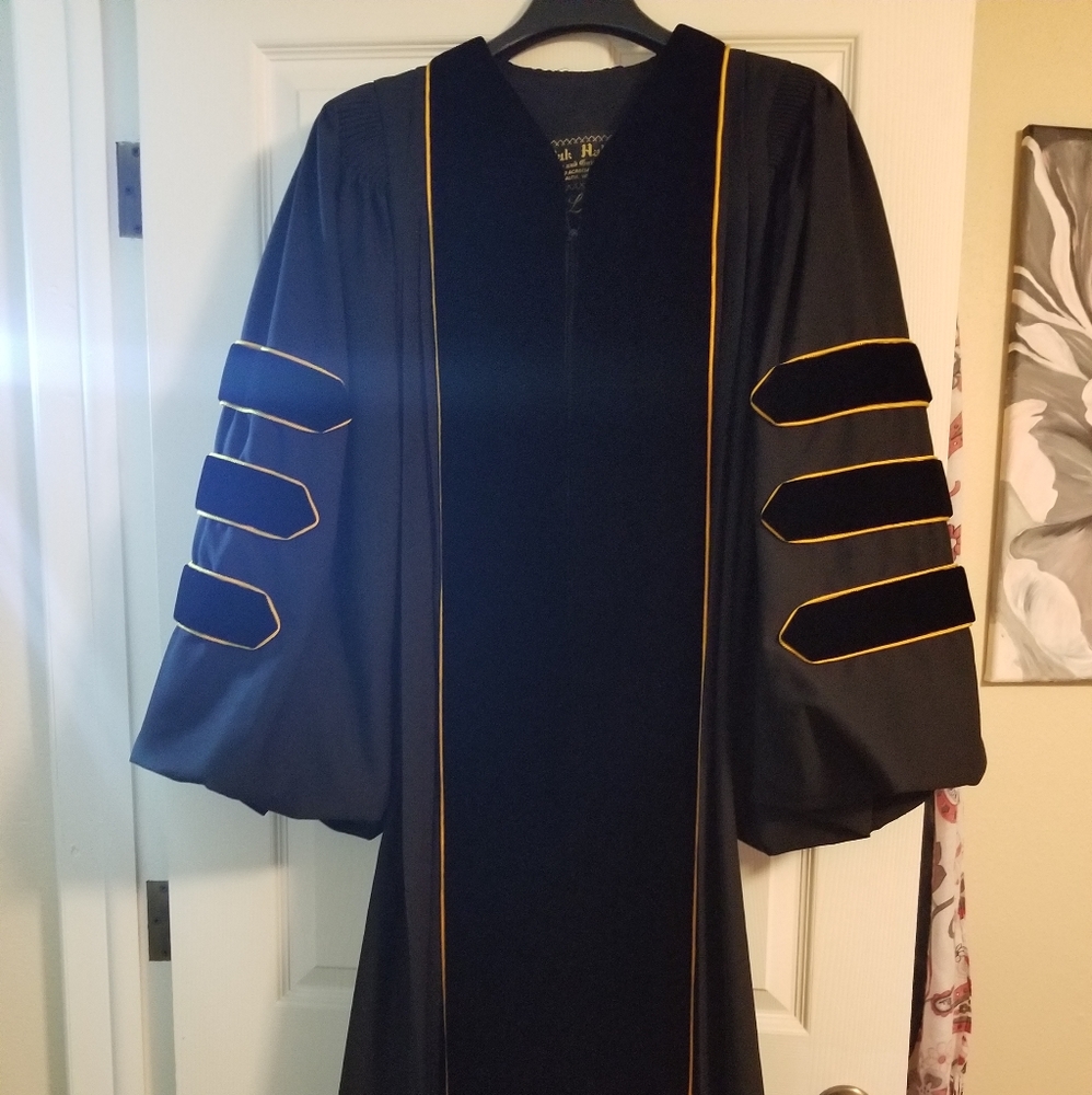 Academia & pulpit regalia